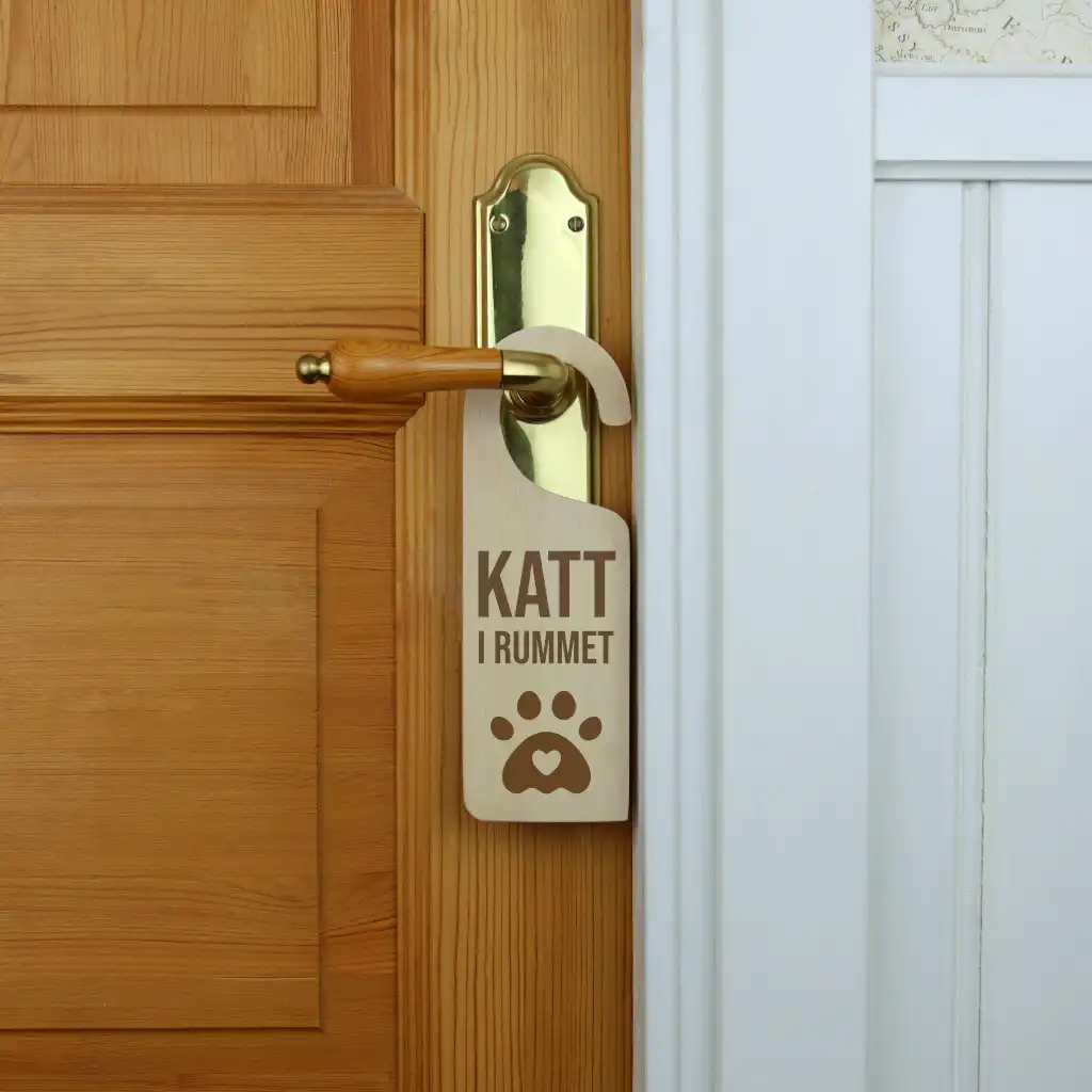 Katt i rummet dörrhängare